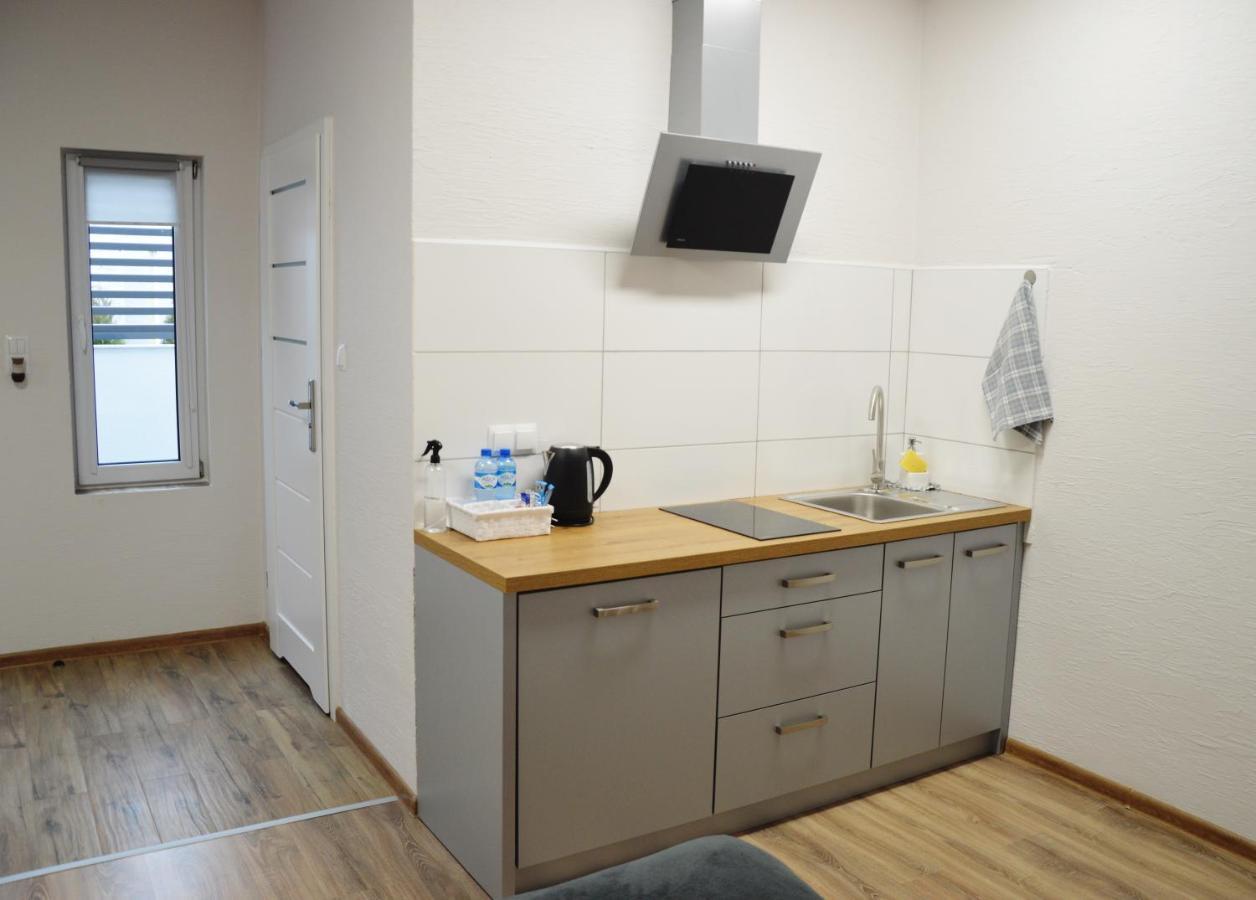 Hostel Adabet كيبنو المظهر الخارجي الصورة